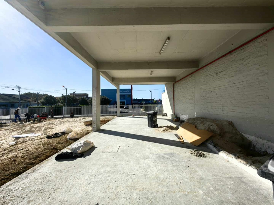 To Let commercial Property for Rent in Maitland Western Cape